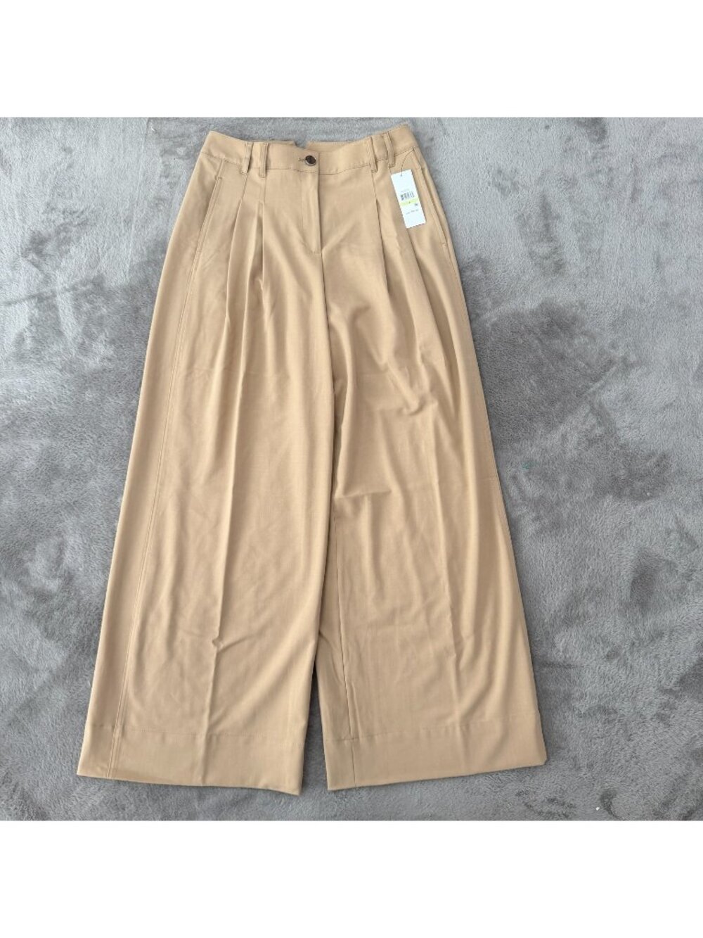 NWT DKNY Pleated High Rise Wide Leg Khaki Trousers Slacks Pants Womens 4